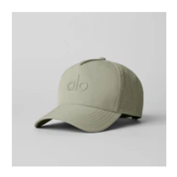 PERFORMANCE DISTRICT TRUCKER HAT
Limestone / One Size no longer in stock - Picture 1 of 1